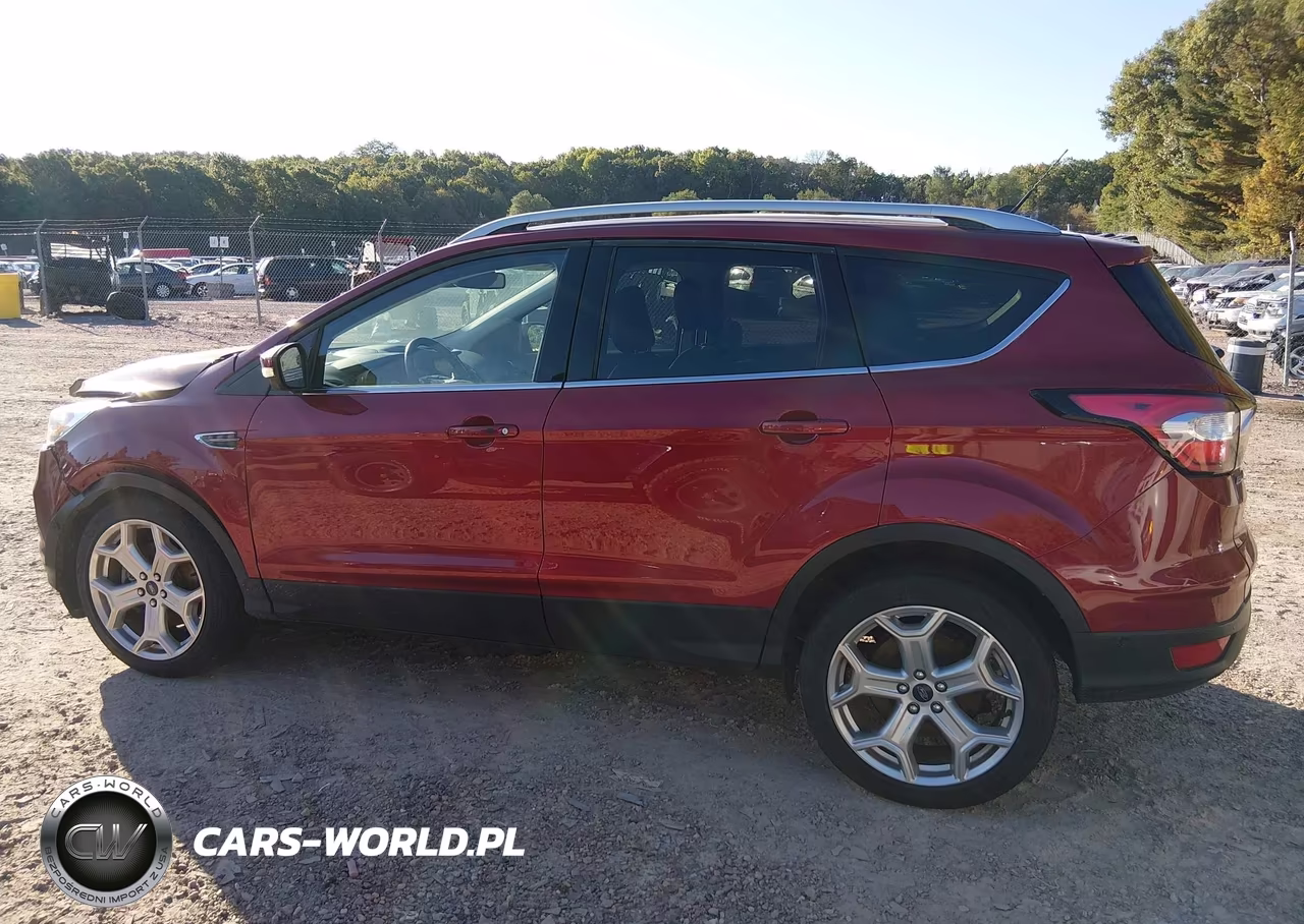 2018 Ford Escape Titanium VIN:1FMCU9J94JUD39935 - 15