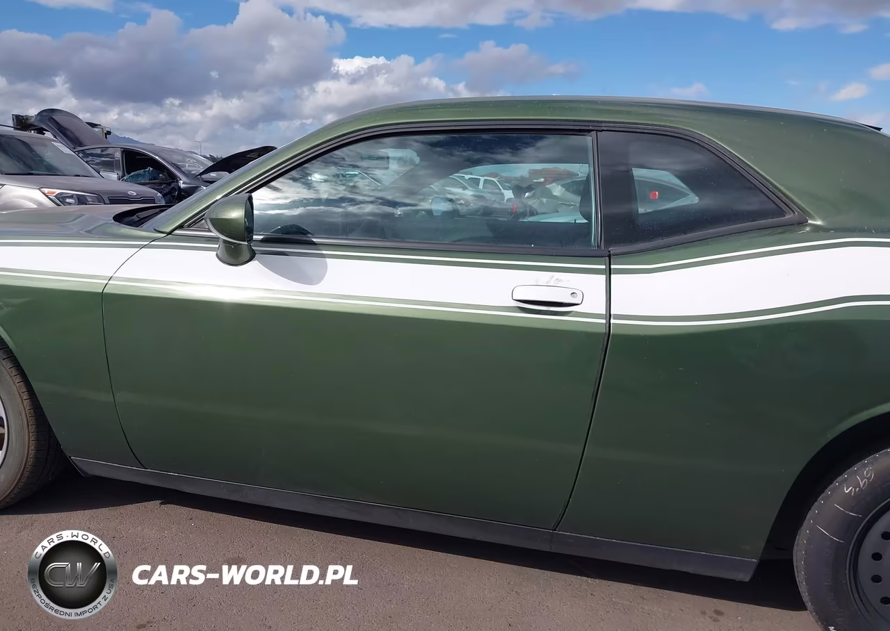 2021 Dodge Challenger Sxt VIN:2C3CDZAG1MH546992 - 15