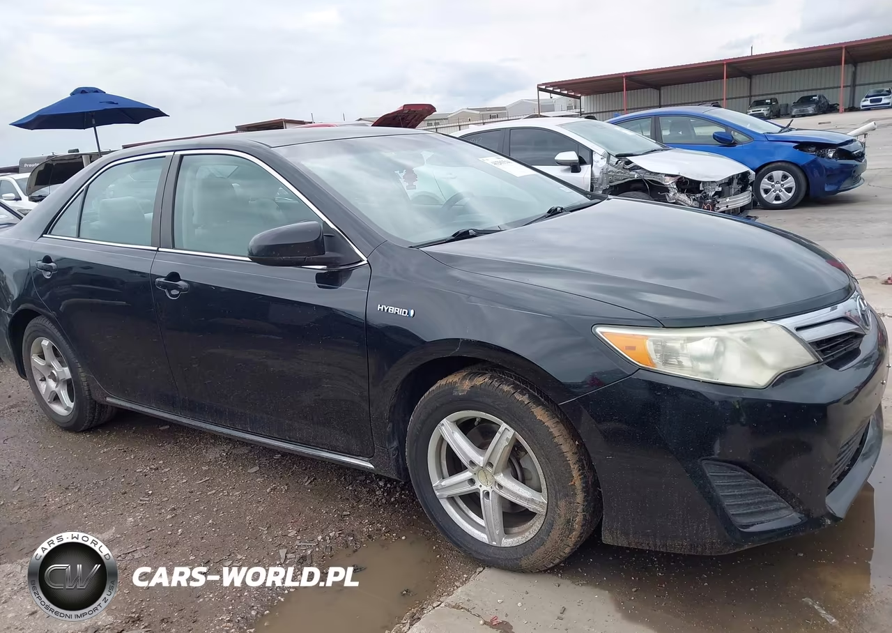 2014 Toyota Camry Hybrid Le VIN:4T1BD1FK2EU108255 - 13