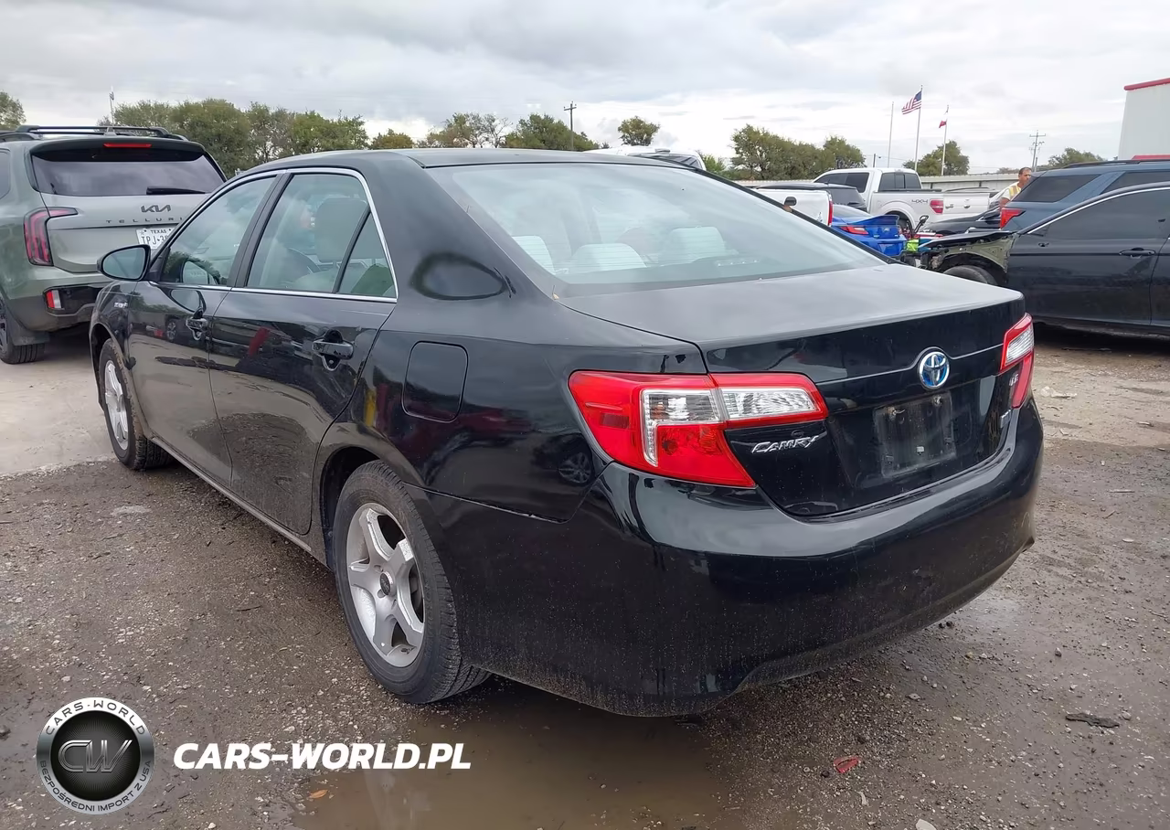 2014 Toyota Camry Hybrid Le VIN:4T1BD1FK2EU108255 - 3