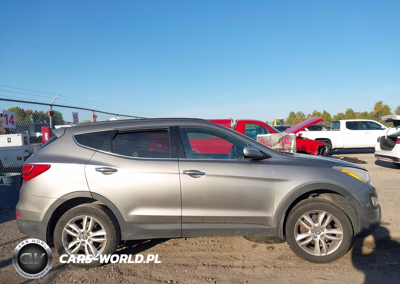2013 Hyundai Santa Fe Sport 2.0T VIN:5XYZUDLA3DG093152 - 12