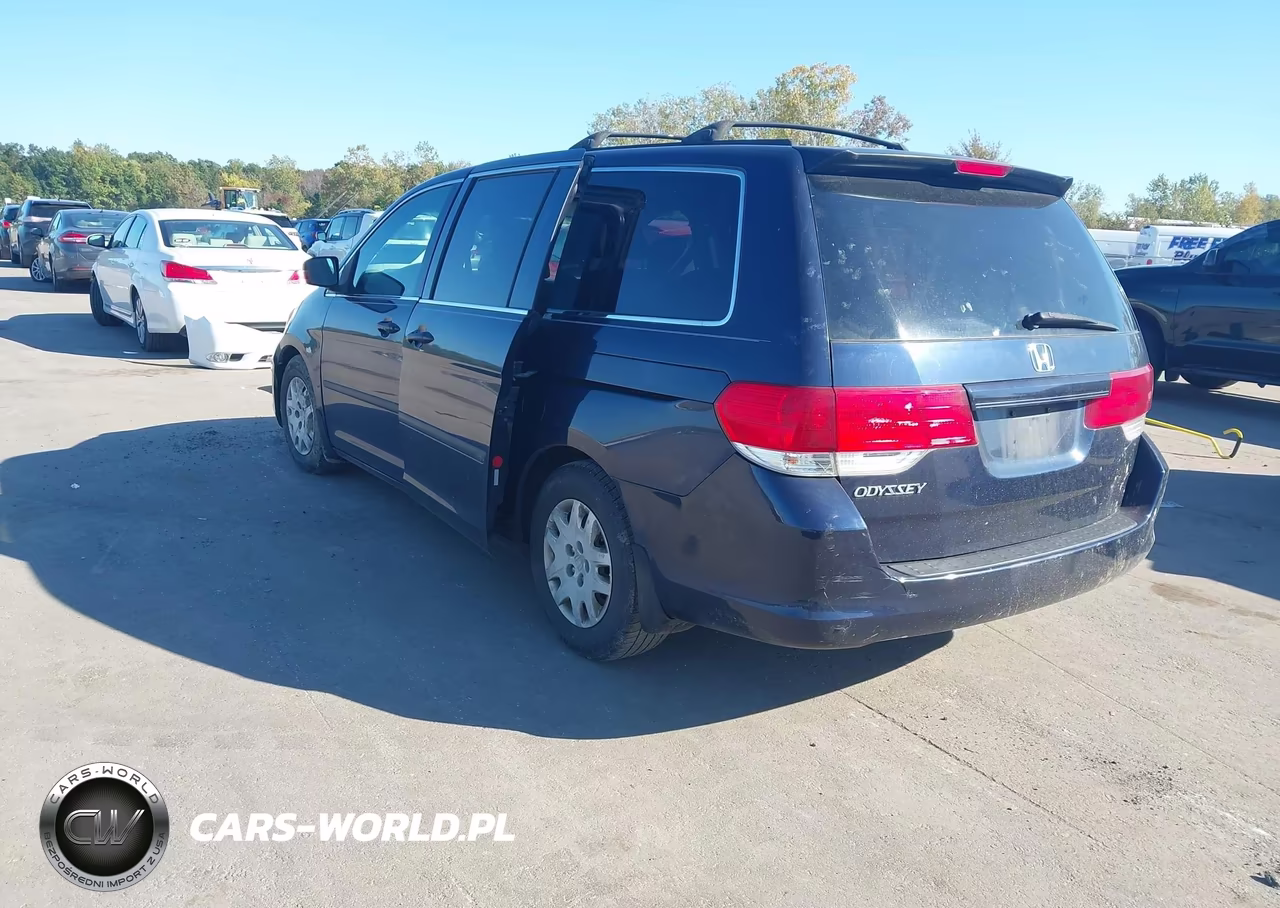 2008 Honda Odyssey Lx VIN:5FNRL382X8B021764 - 3