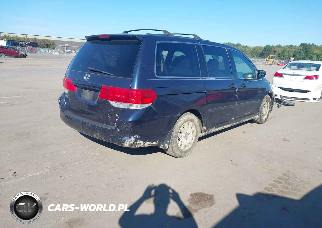 2008 Honda Odyssey Lx VIN:5FNRL382X8B021764 - 4