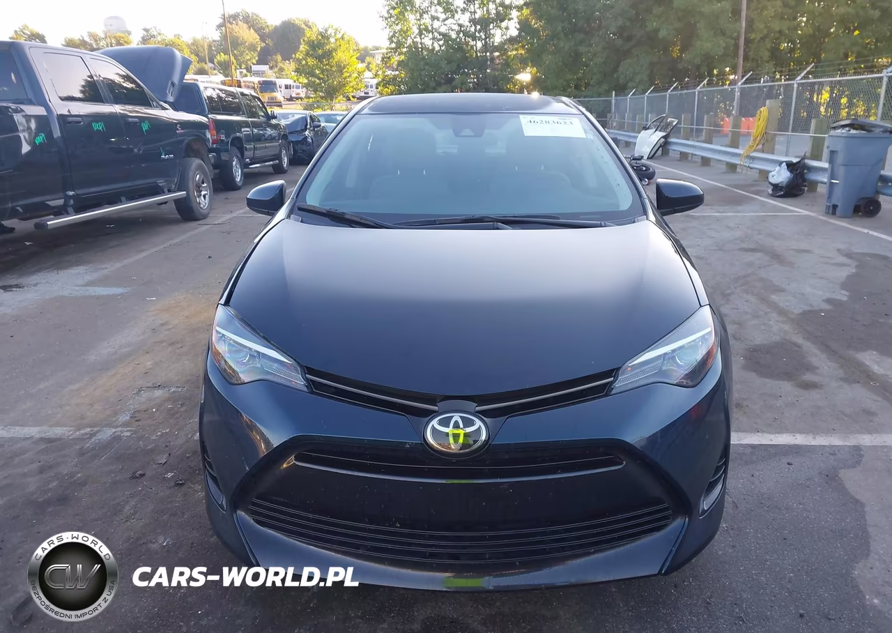 2017 Toyota Corolla Le VIN:2T1BURHE7HC953369 - 12
