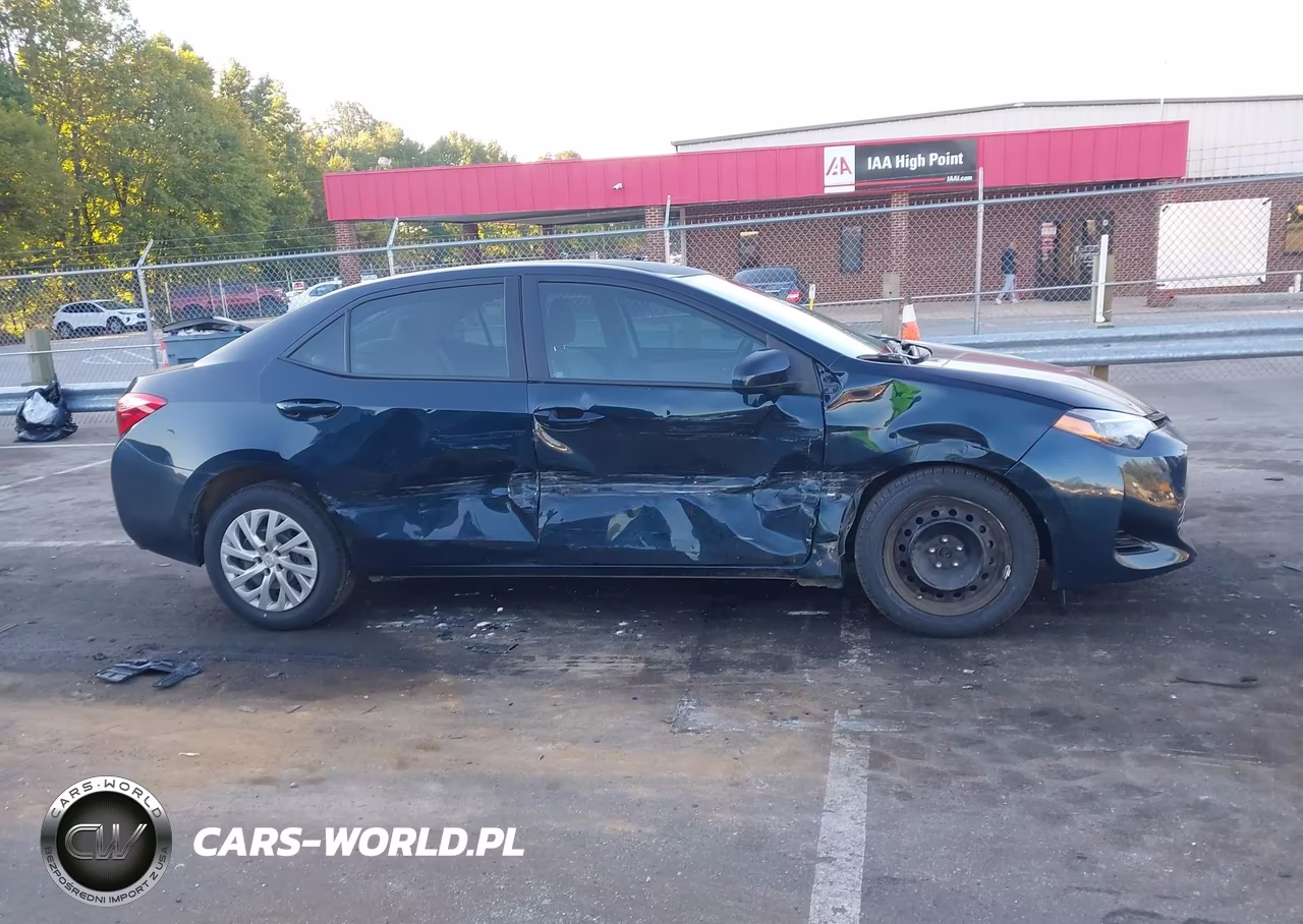 2017 Toyota Corolla Le VIN:2T1BURHE7HC953369 - 13