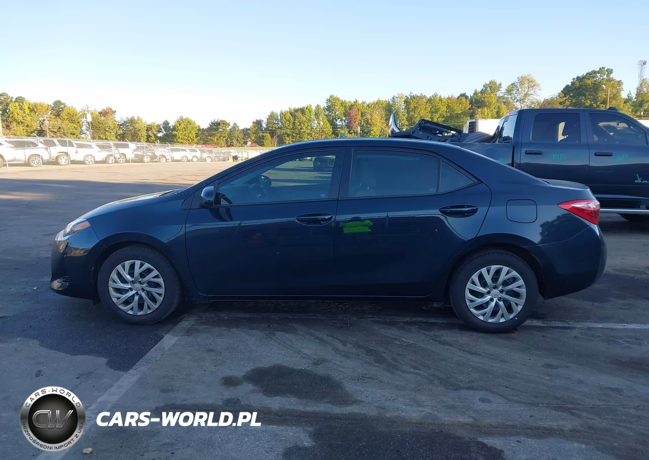 2017 Toyota Corolla Le VIN:2T1BURHE7HC953369 - 14