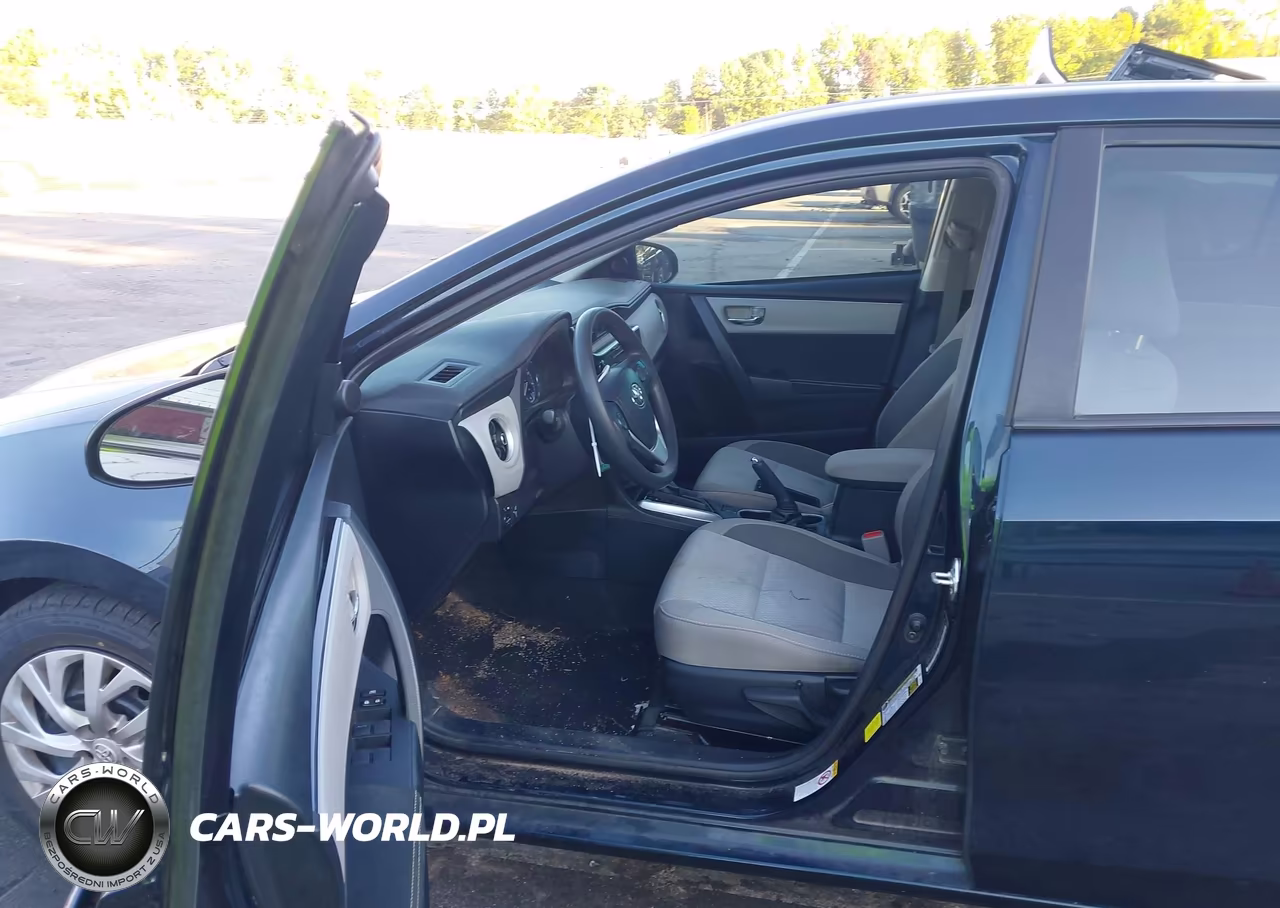 2017 Toyota Corolla Le VIN:2T1BURHE7HC953369 - 5