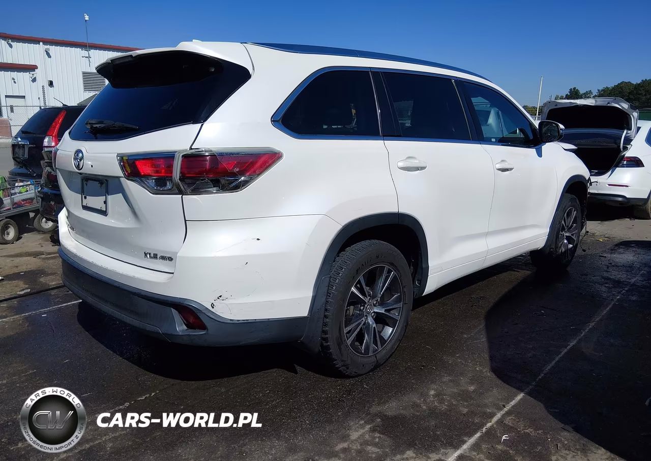 2016 Toyota Highlander Xle V6 VIN:5TDJKRFH2GS325725 - 4