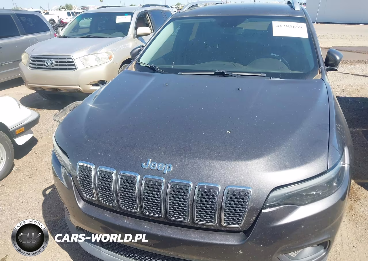 2019 Jeep Cherokee Latitude Plus Fwd VIN:1C4PJLLN3KD119497 - 6