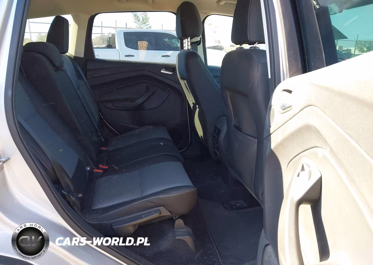 2017 Ford Escape Se VIN:1FMCU9GD5HUE93141 - 8