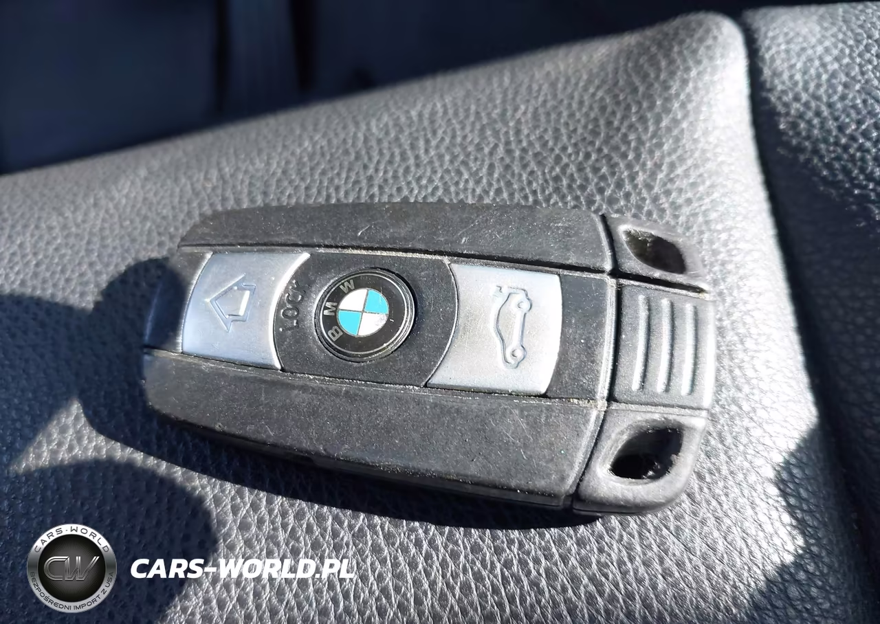 2008 BMW 528Xi VIN:WBANV13598CZ53785 - 11