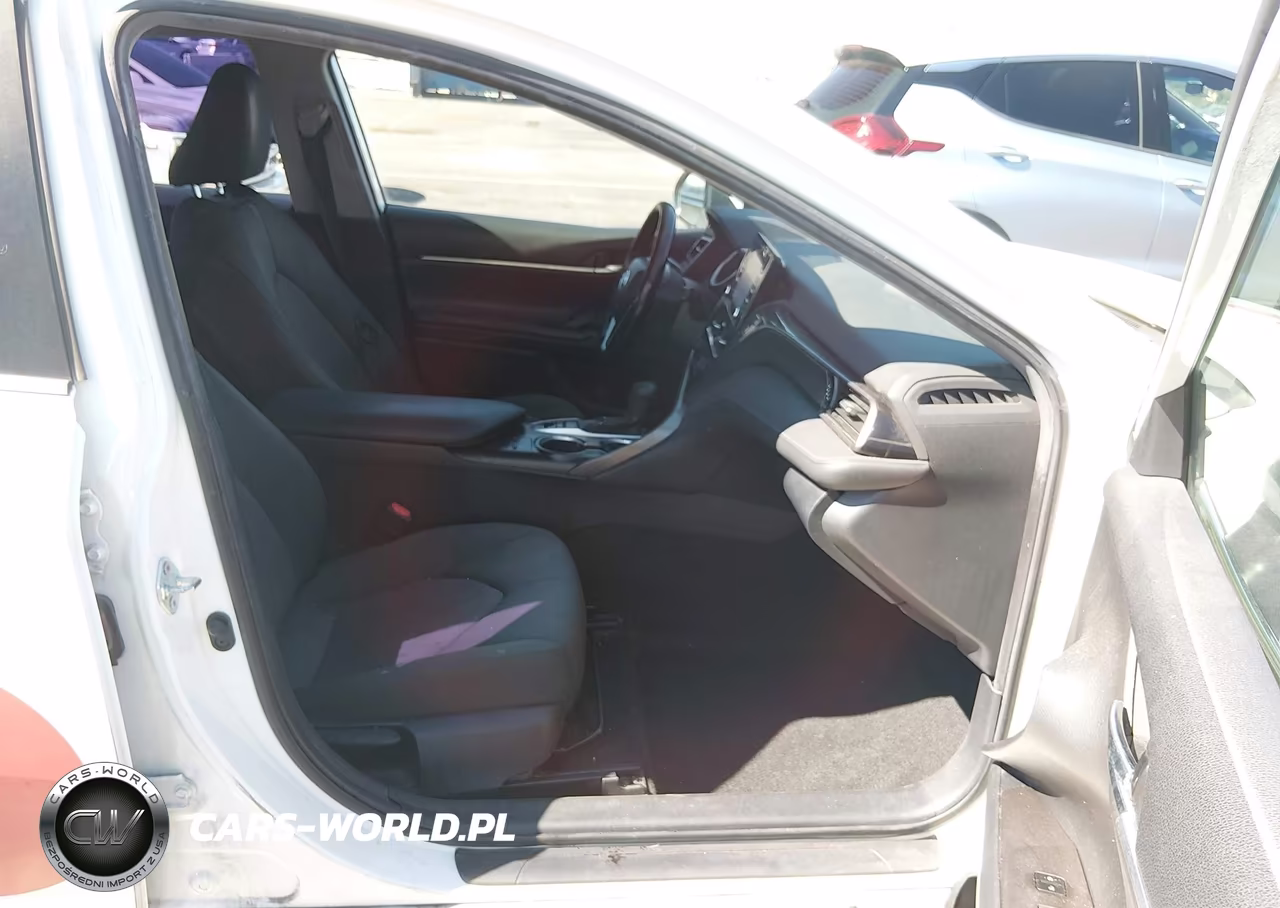 2023 Toyota Camry Le Hybrid VIN:4T1C31AK5PU606905 - 5