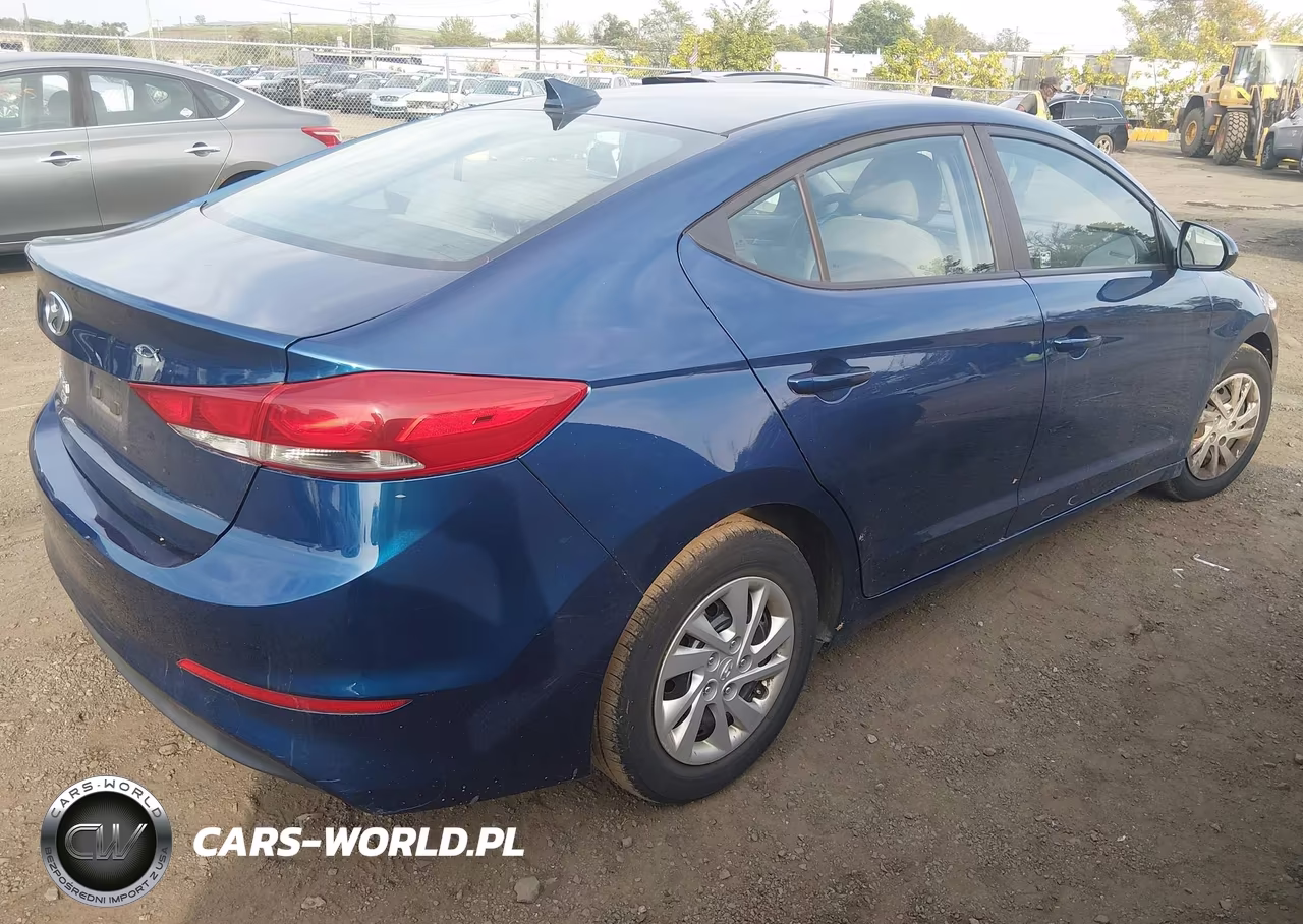2017 Hyundai Elantra Se VIN:5NPD74LF7HH155812 - 4