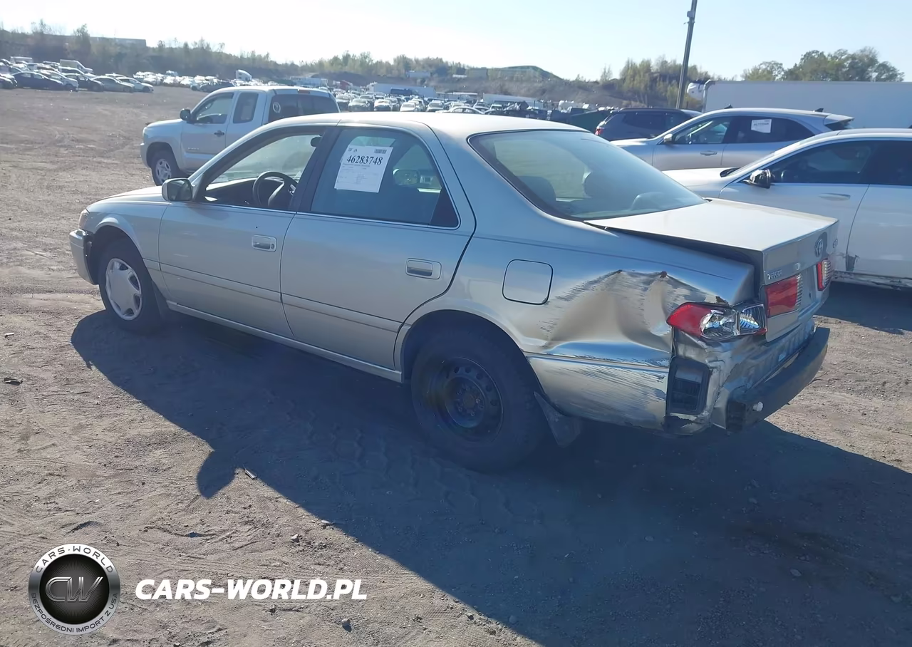 2000 Toyota Camry Ce VIN:4T1BG22K3YU010634 - 3