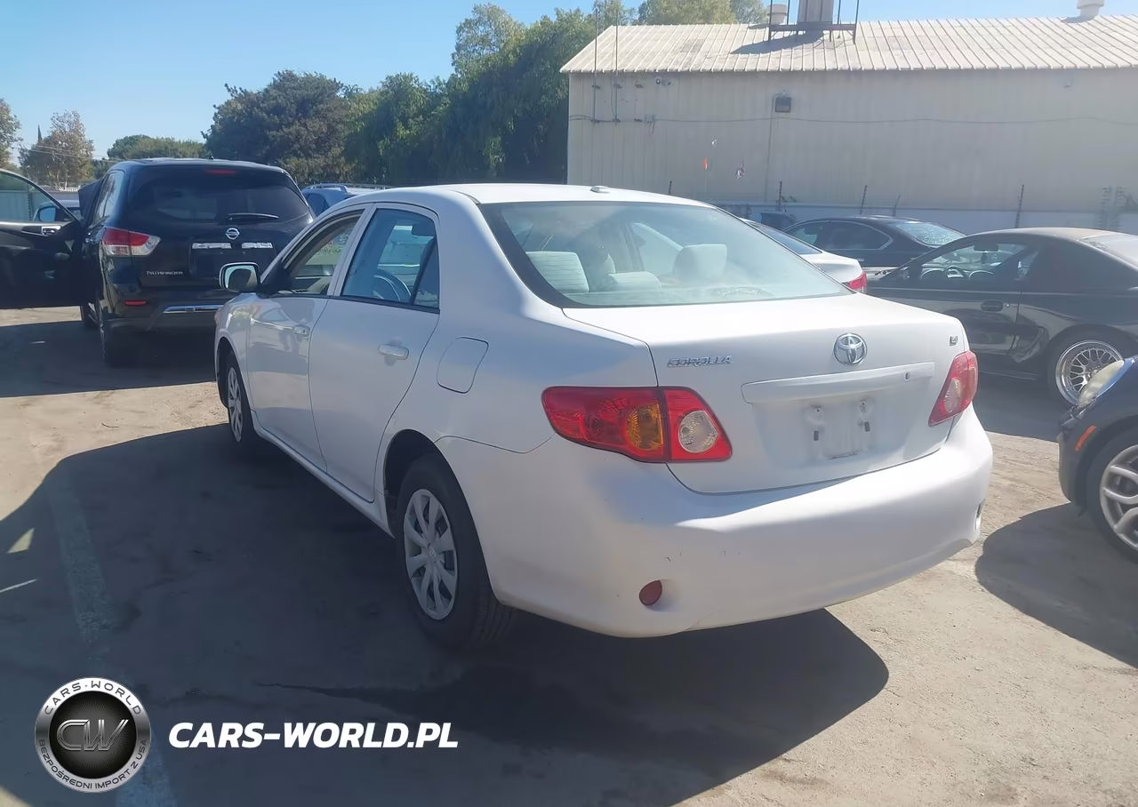 2010 Toyota Corolla Le VIN:1NXBU4EE2AZ258681 - 3