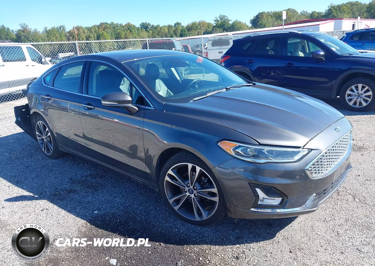 2020 Ford Fusion Titanium – zdjęcie 1 z 19