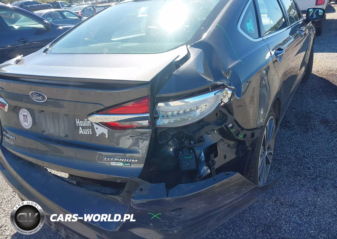 2020 Ford Fusion Titanium VIN:3FA6P0D94LR203028 - 17