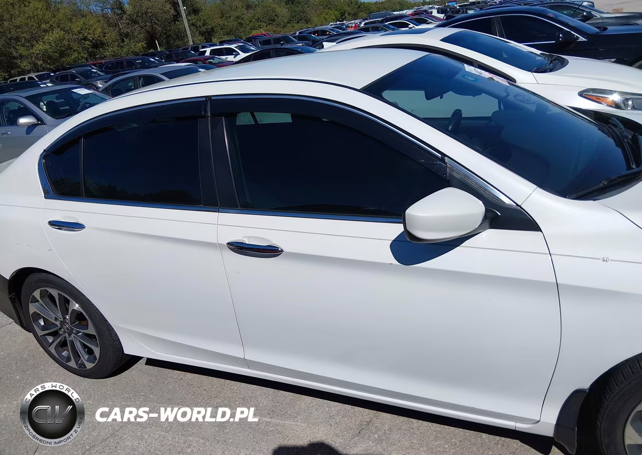 2014 Honda Accord Sport VIN:1HGCR2F56EA111494 - 13