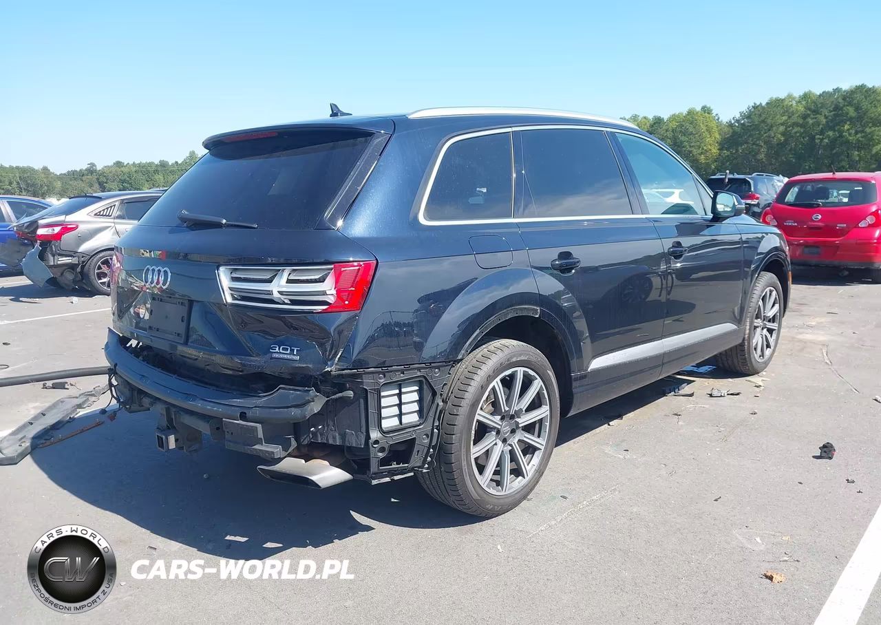 2017 Audi Q7 3.0T Premium VIN:WA1VAAF77HD022458 - 4