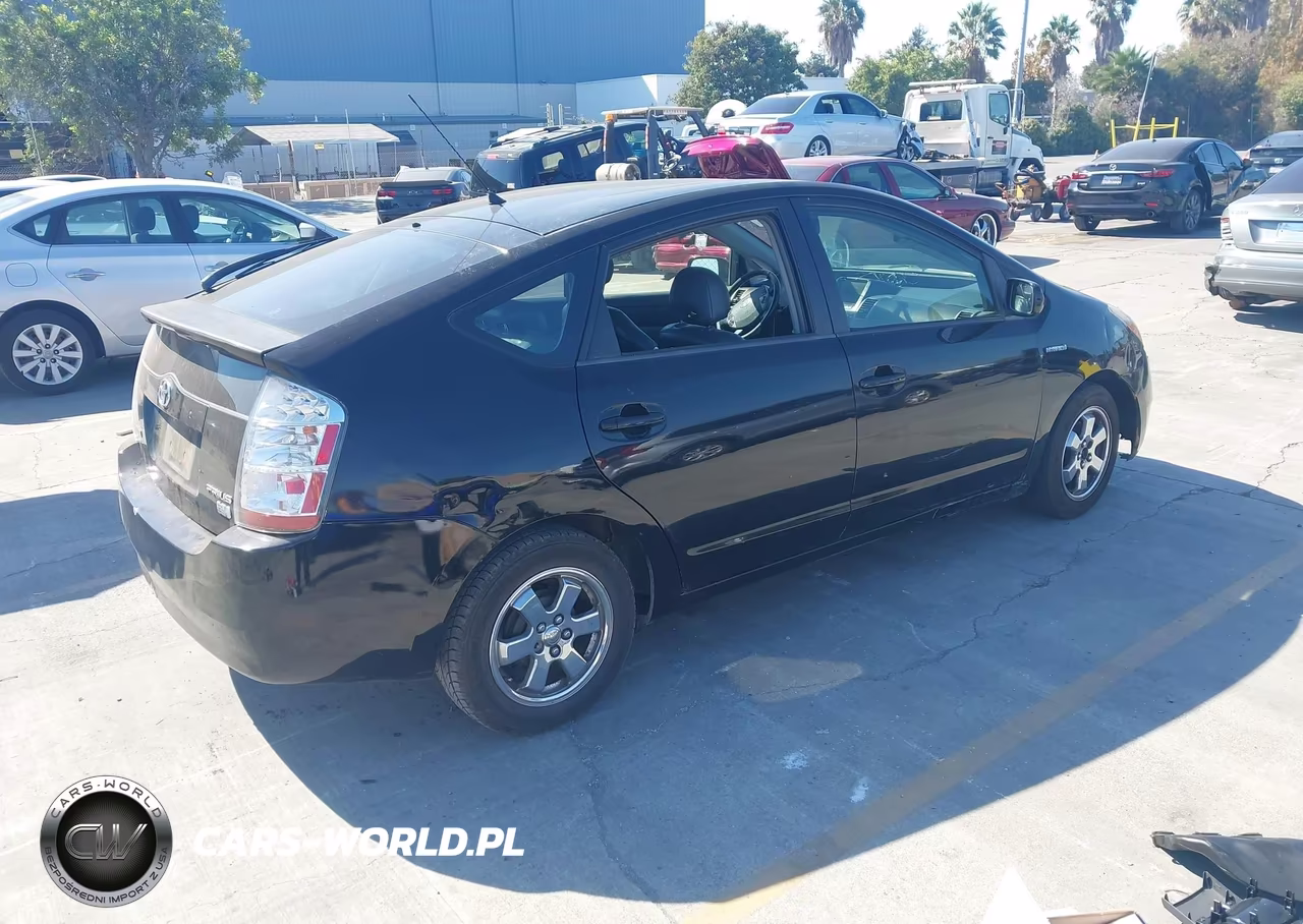 2008 Toyota Prius VIN:JTDKB20UX87765821 - 4