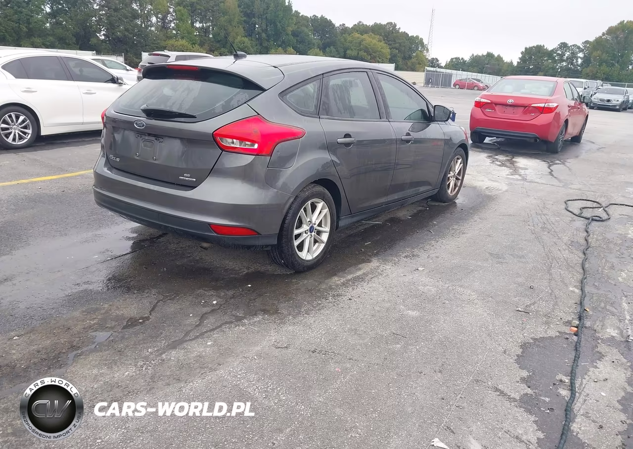 2016 Ford Focus Se VIN:1FADP3K25GL355547 - 4