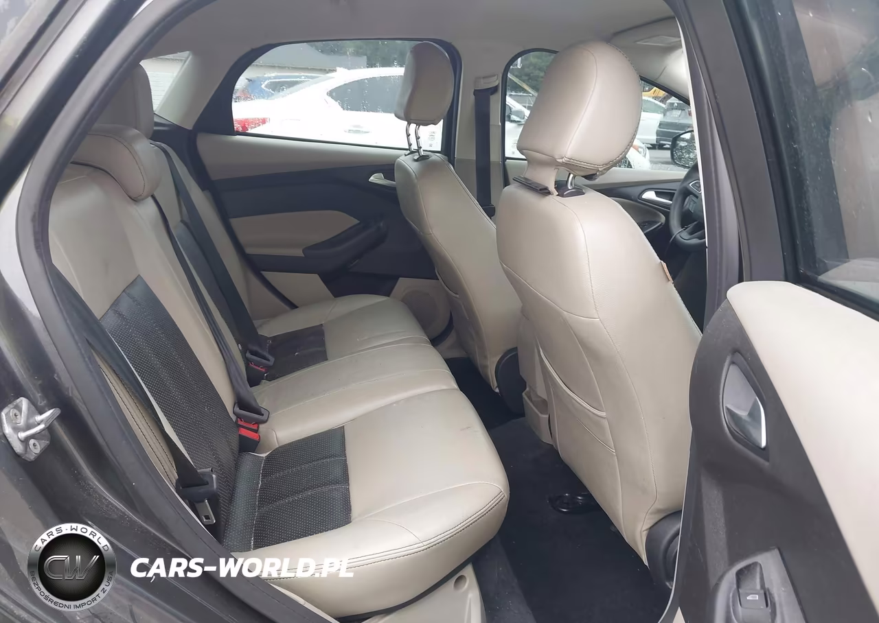 2016 Ford Focus Se VIN:1FADP3K25GL355547 - 8