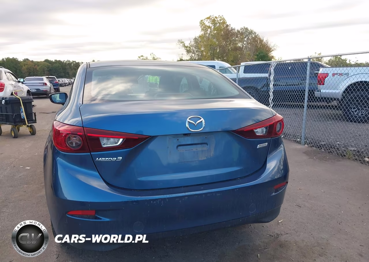 2018 Mazda Mazda3 Sport VIN:3MZBN1U74JM189187 - 16