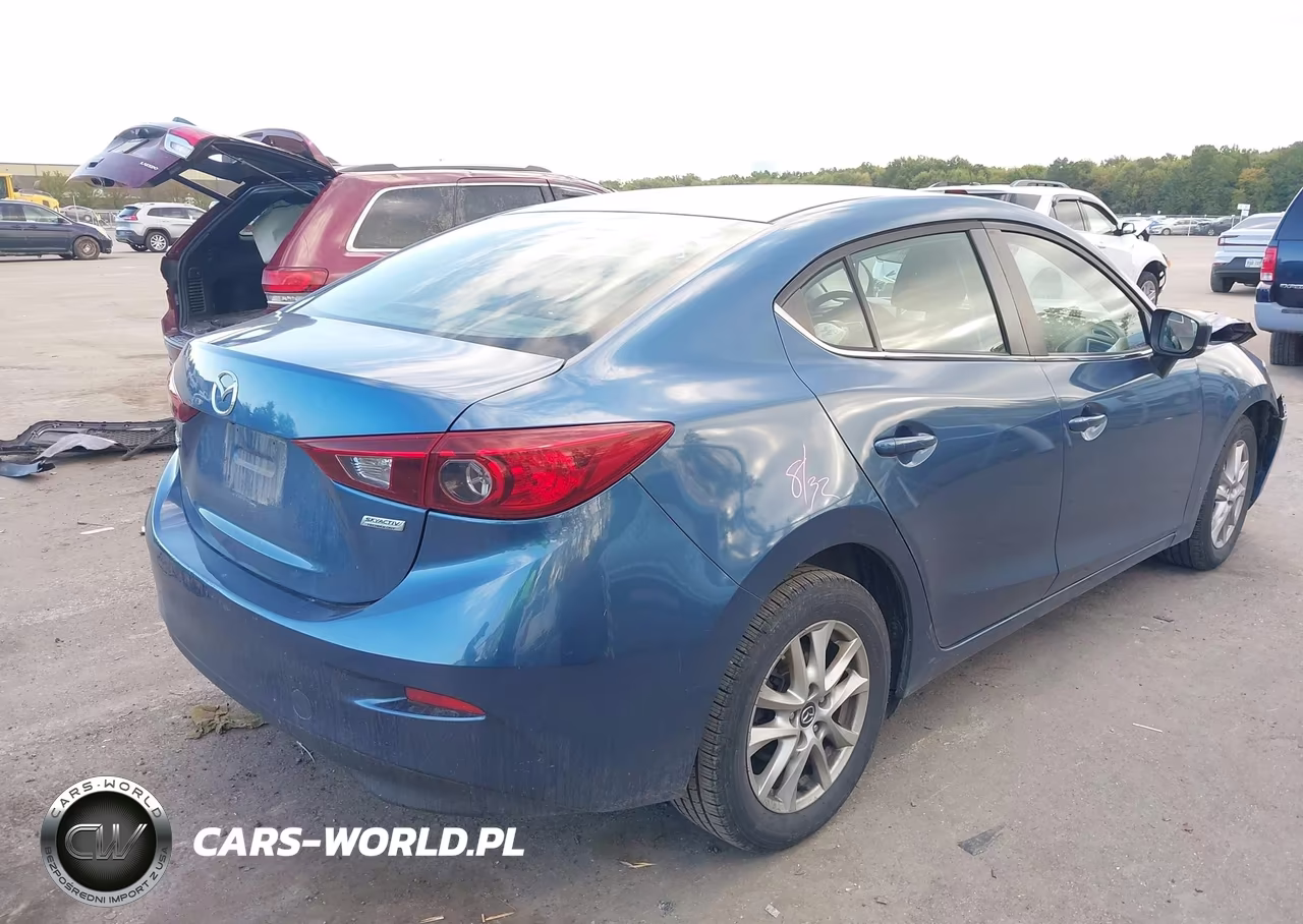 2018 Mazda Mazda3 Sport VIN:3MZBN1U74JM189187 - 4