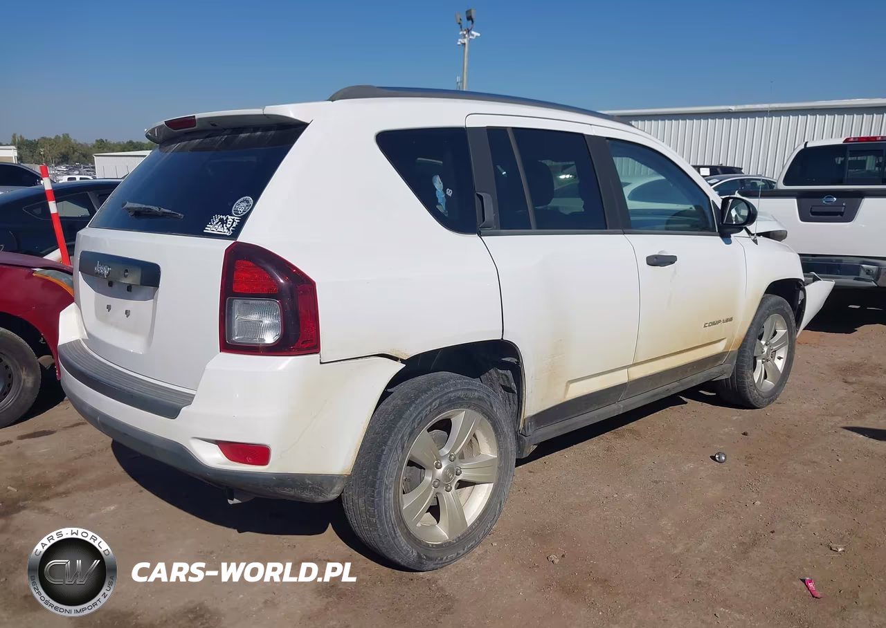 2014 Jeep Compass Sport VIN:1C4NJCBB8ED851076 - 4