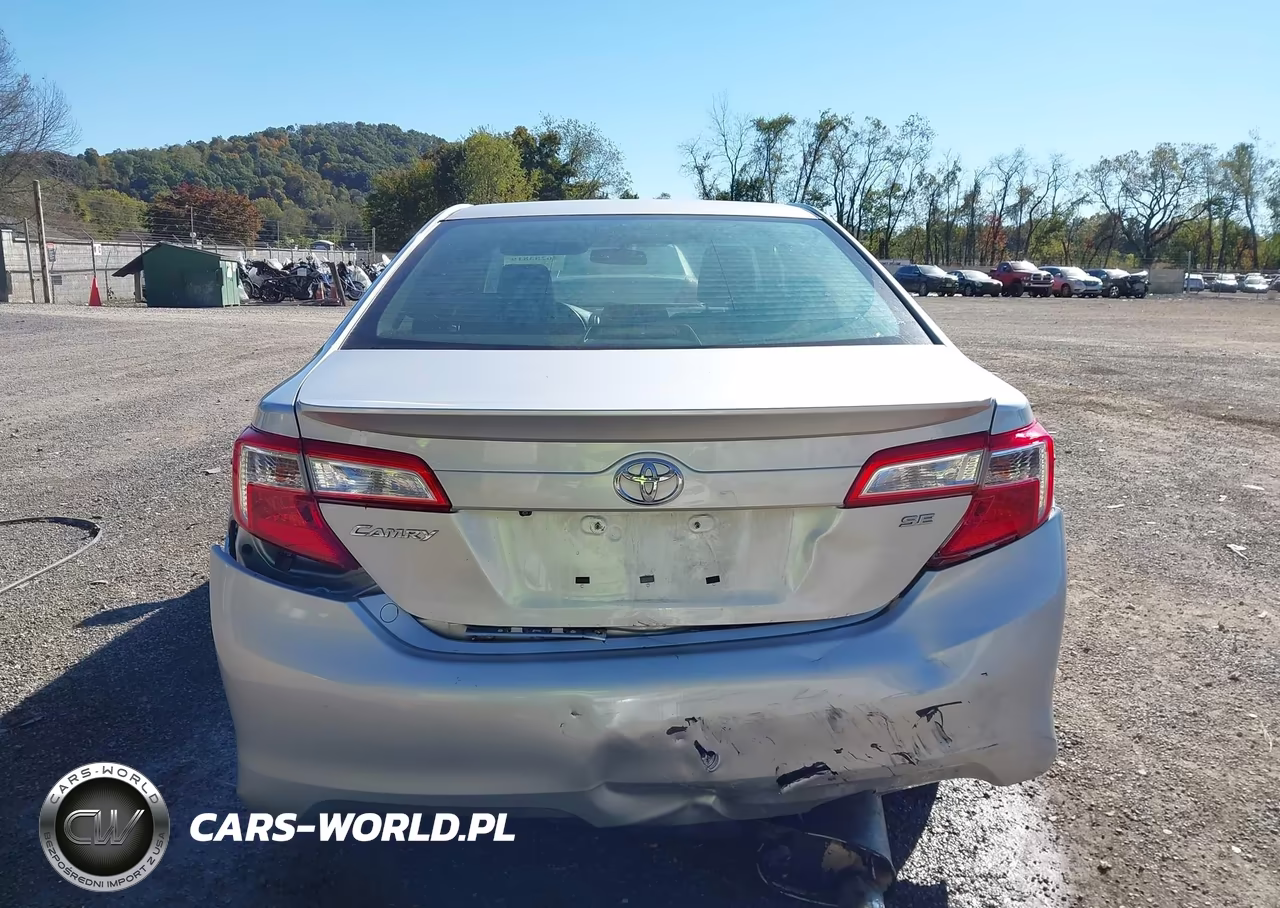 2014 Toyota Camry Se VIN:4T1BF1FK4EU790761 - 16