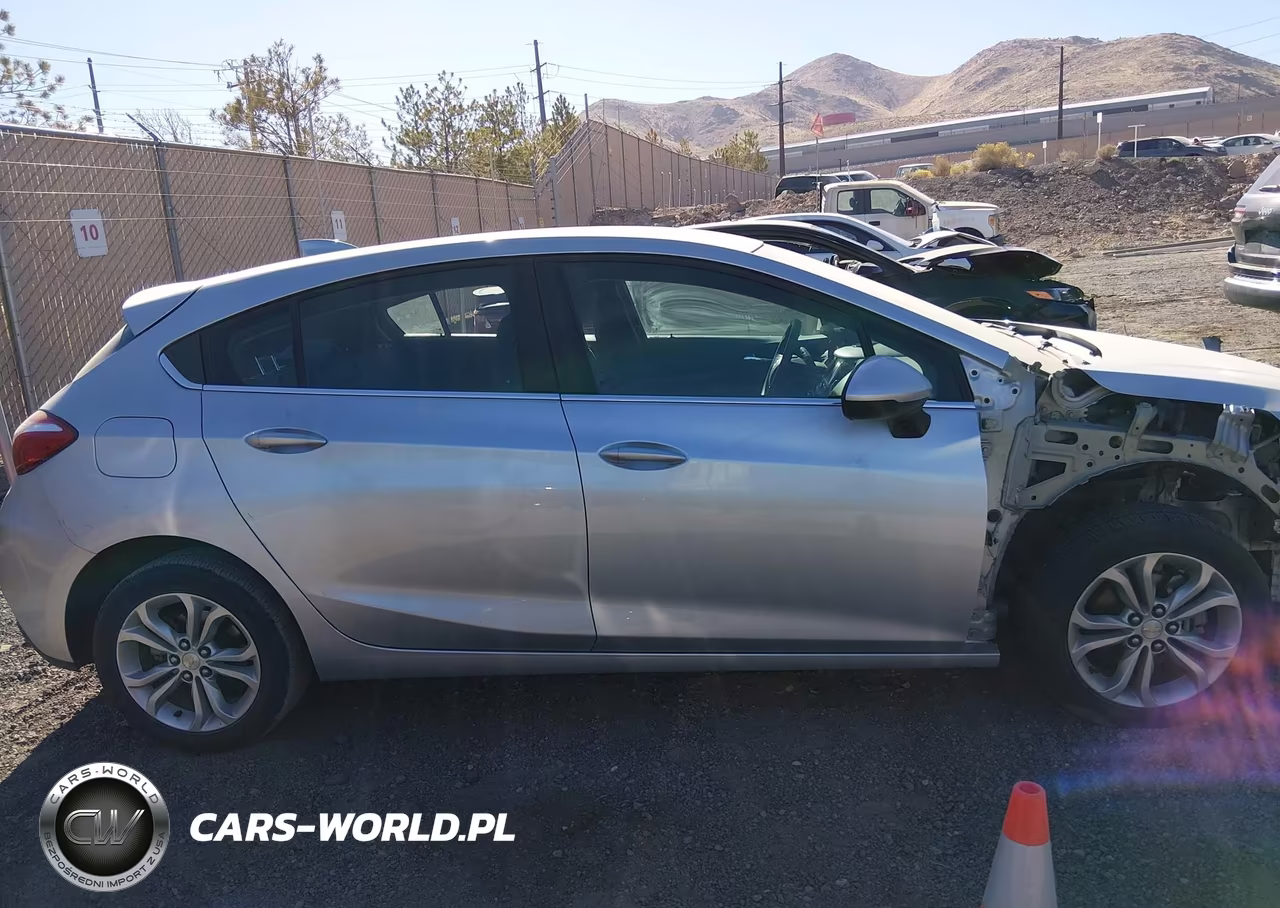 2019 Chevrolet Cruze Lt VIN:3G1BE6SM8KS531352 - 14