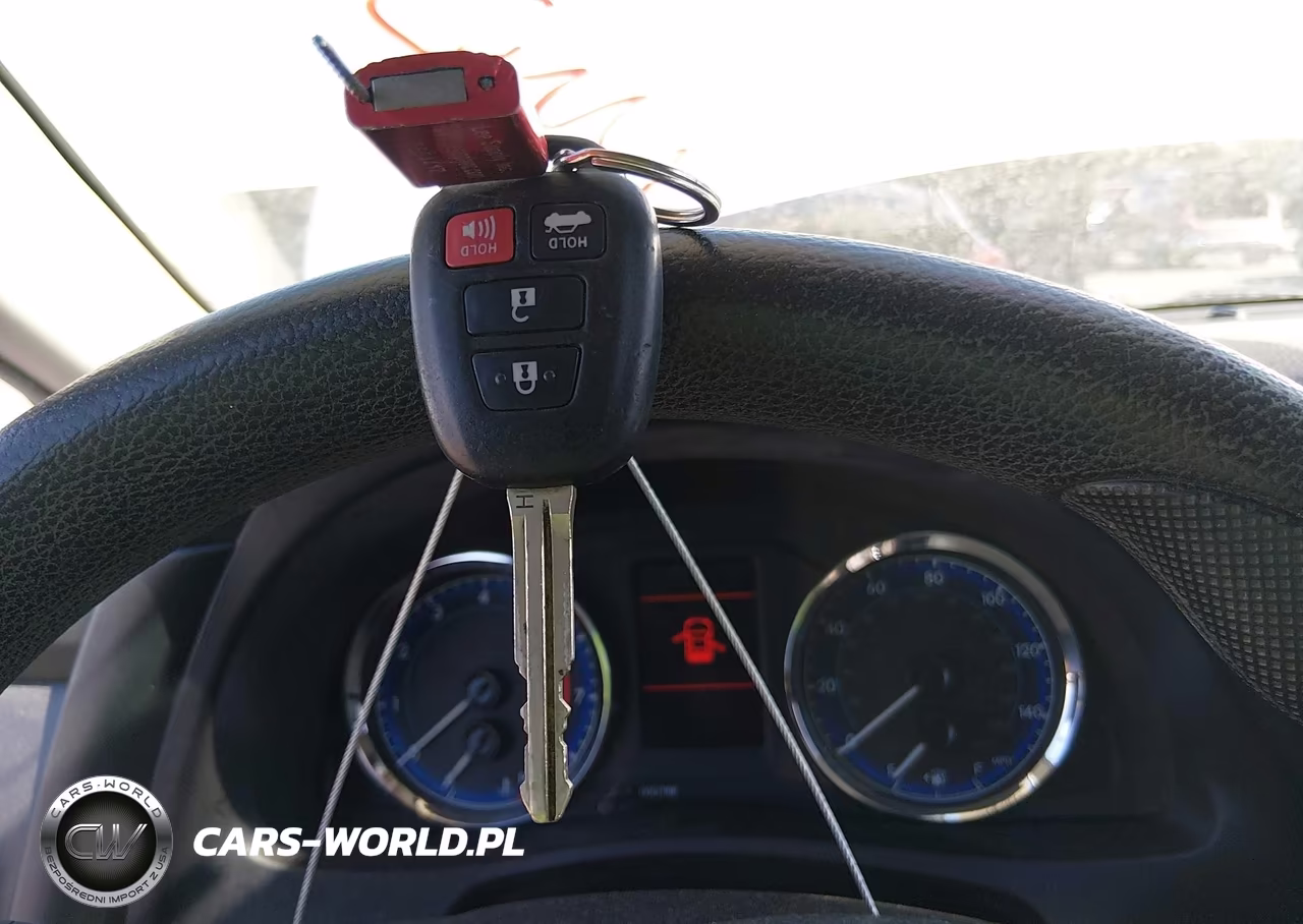 2017 Toyota Corolla Le VIN:2T1BURHE2HC858010 - 11
