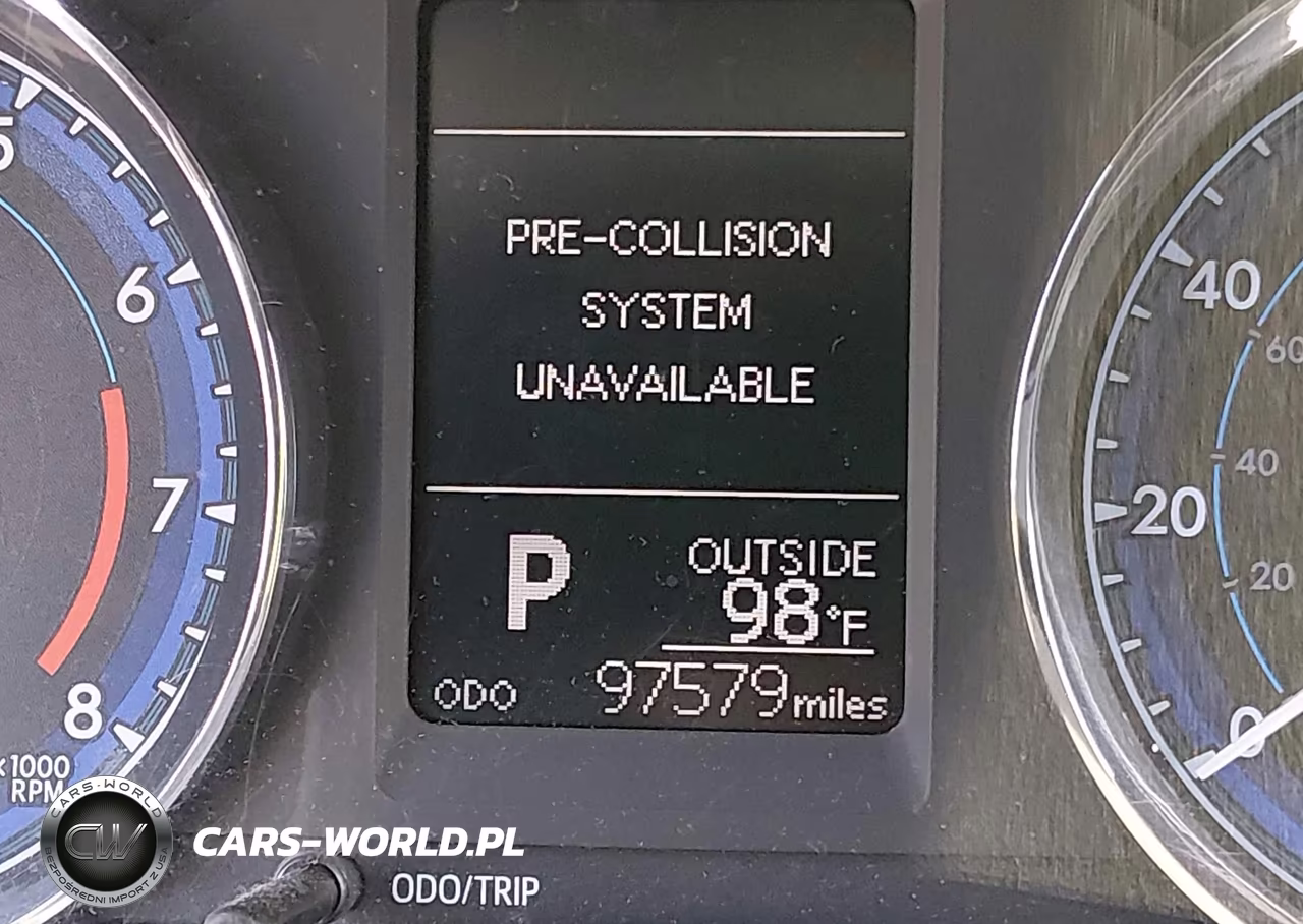 2017 Toyota Corolla Le VIN:2T1BURHE2HC858010 - 16