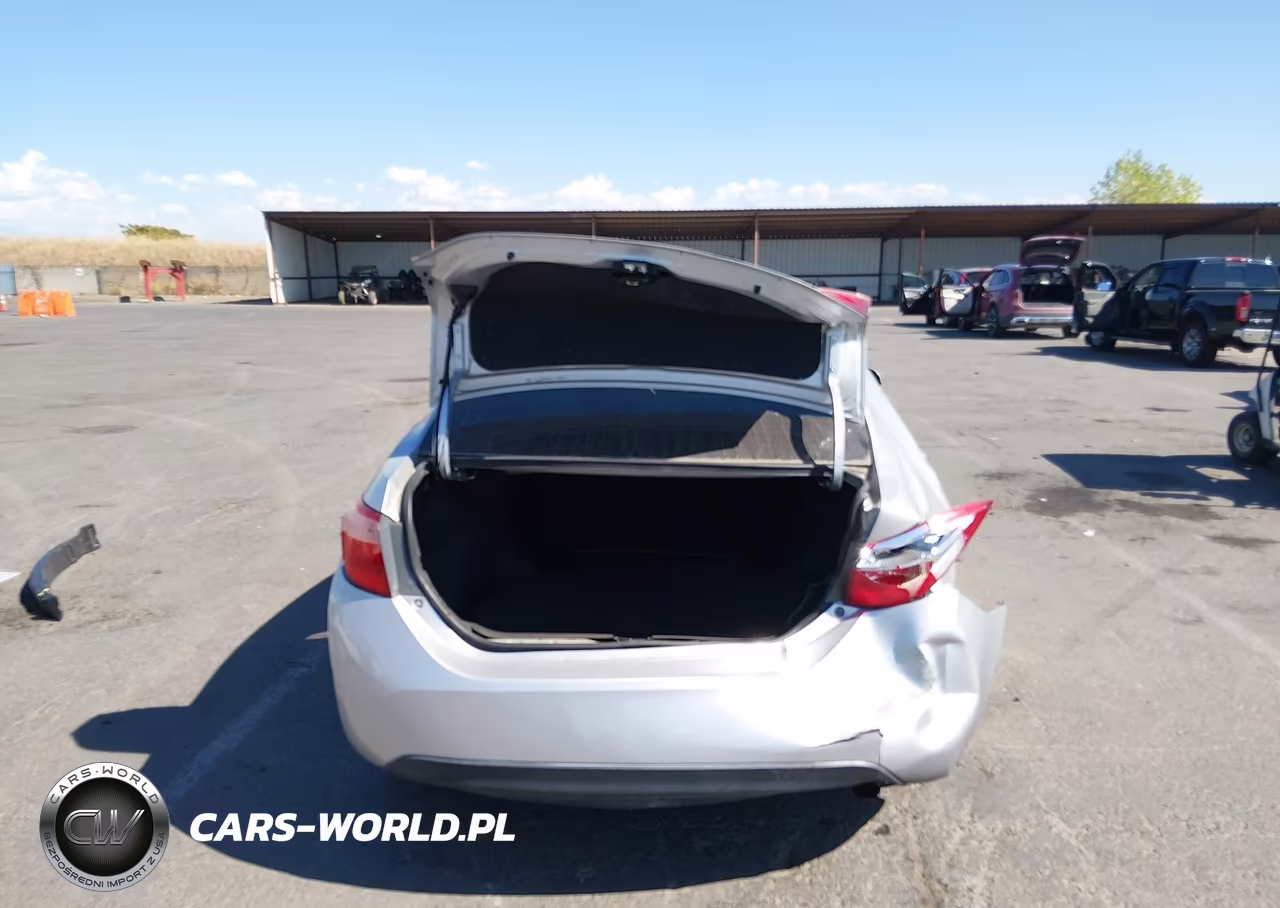 2017 Toyota Corolla Le VIN:2T1BURHE2HC858010 - 6