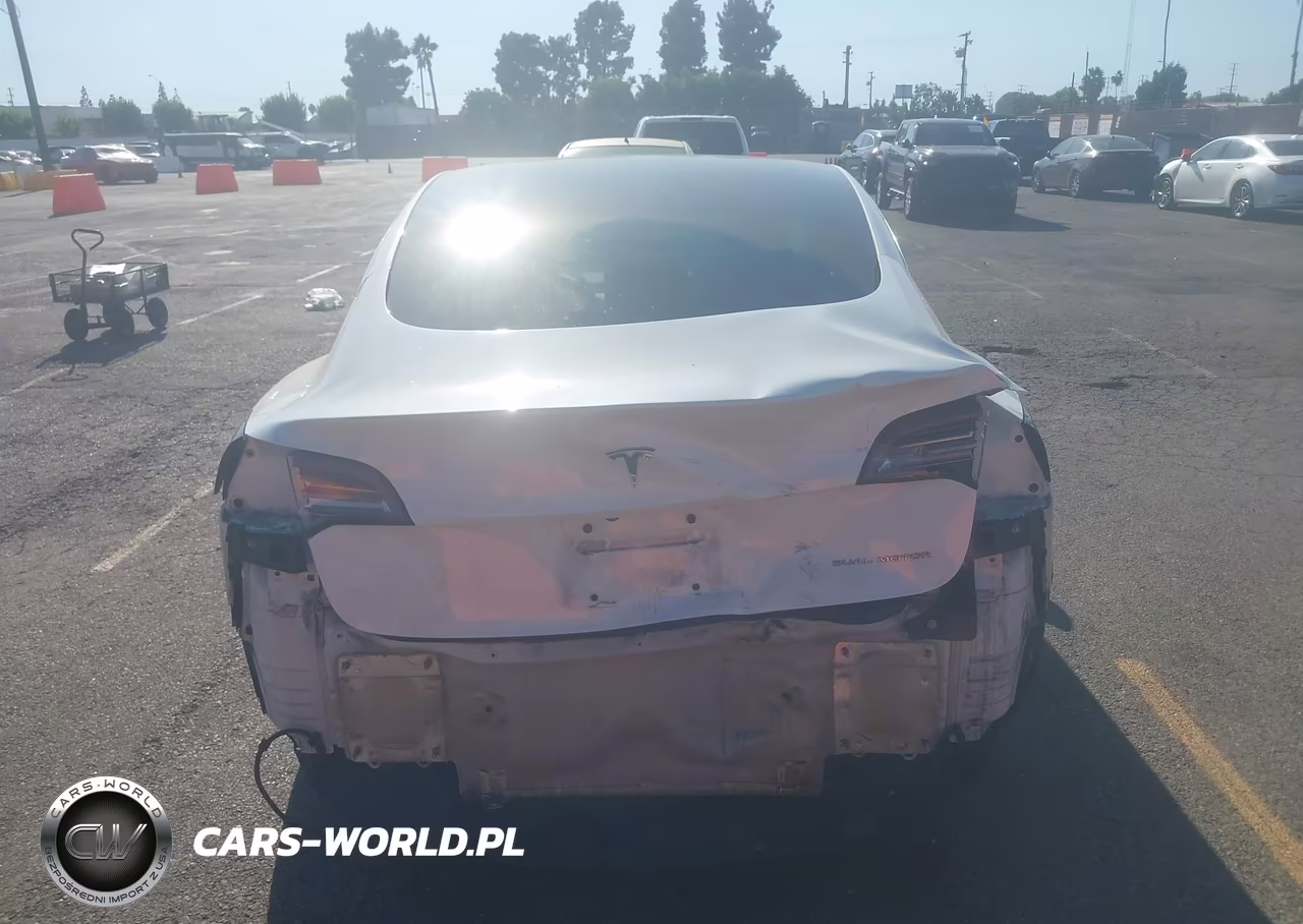 2018 Tesla Model 3 Long Range-Performance VIN:5YJ3E1EB1JF112193 - 17