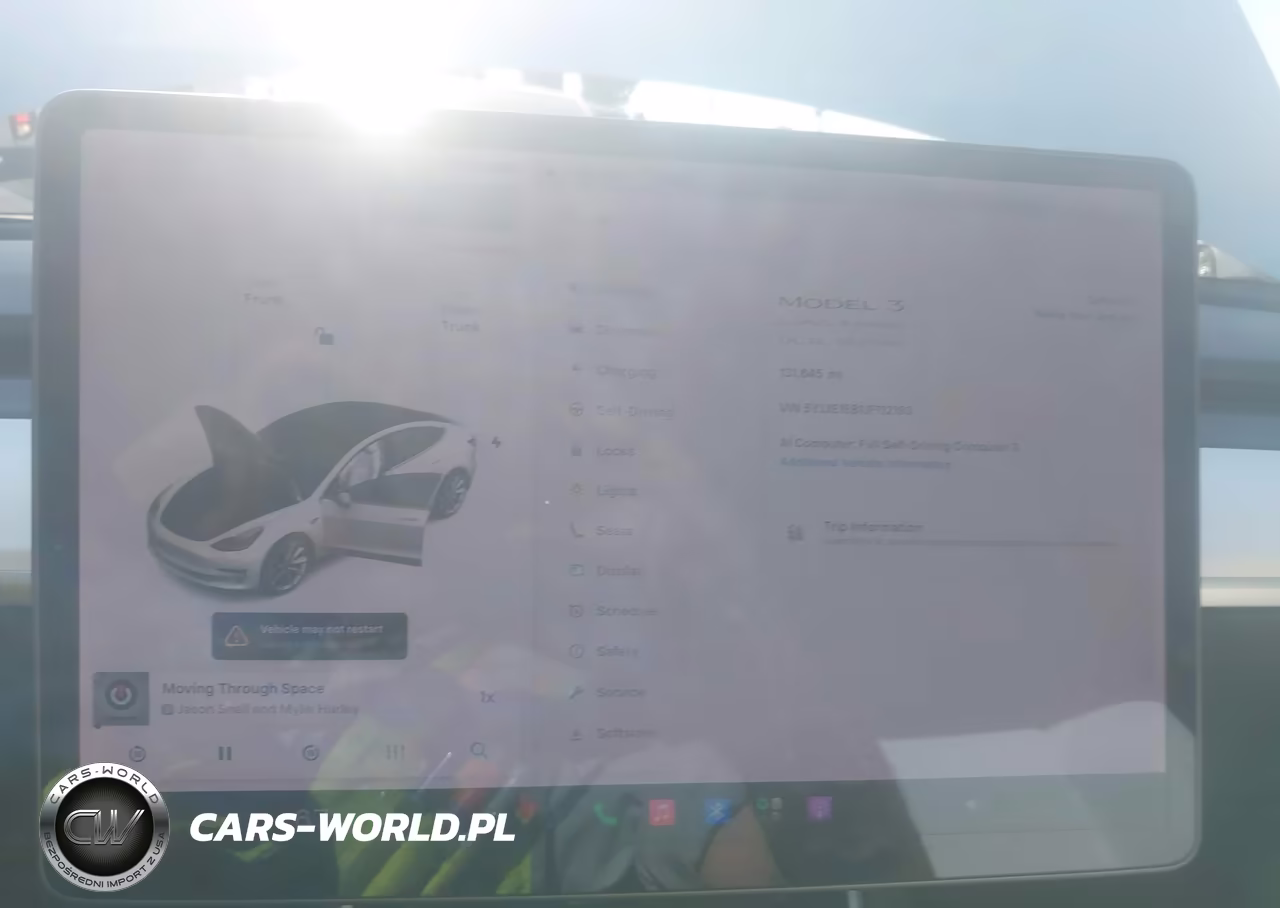 2018 Tesla Model 3 Long Range-Performance VIN:5YJ3E1EB1JF112193 - 19