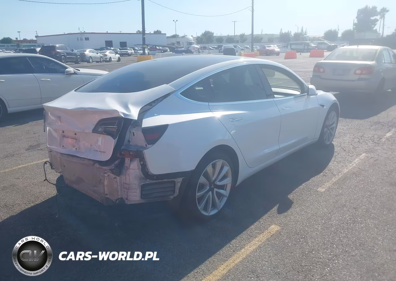 2018 Tesla Model 3 Long Range-Performance VIN:5YJ3E1EB1JF112193 - 4