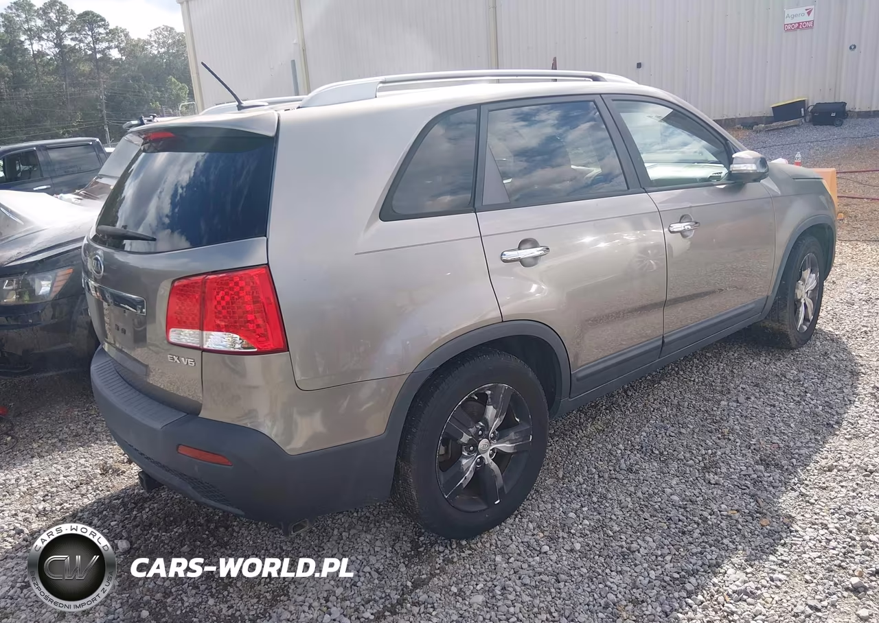 2012 Kia Sorento Ex V6 VIN:5XYKU4A24CG198987 - 4