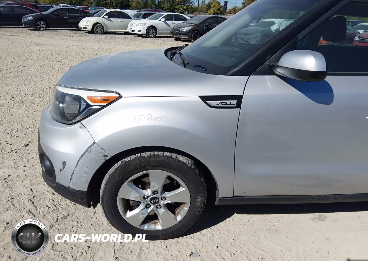 2017 Kia Soul VIN:KNDJN2A2XH7476387 - 13