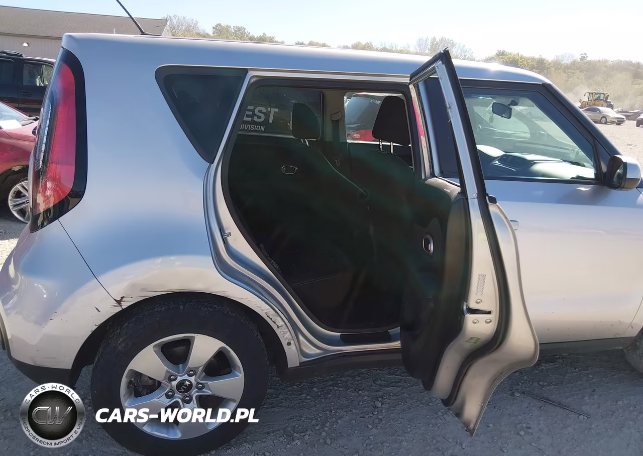 2017 Kia Soul VIN:KNDJN2A2XH7476387 - 8