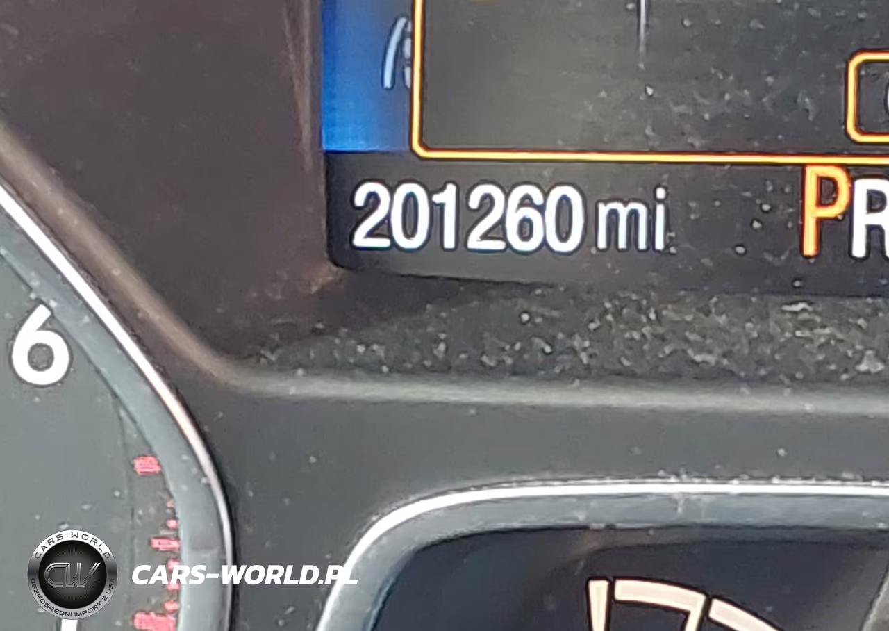 2017 Ford Escape Se VIN:1FMCU9G95HUA76579 - 16