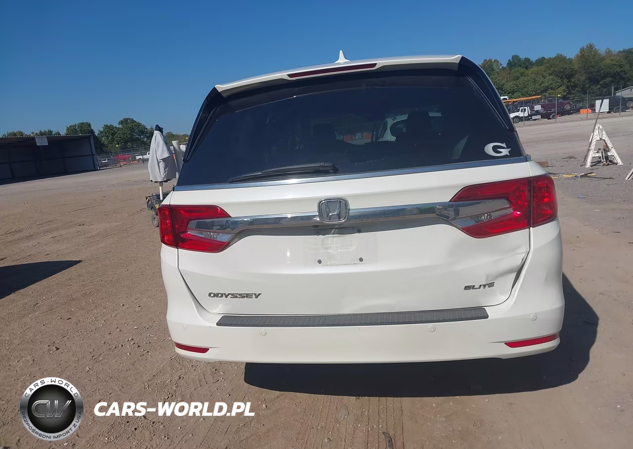 2018 Honda Odyssey Elite VIN:5FNRL6H94JB043411 - 16