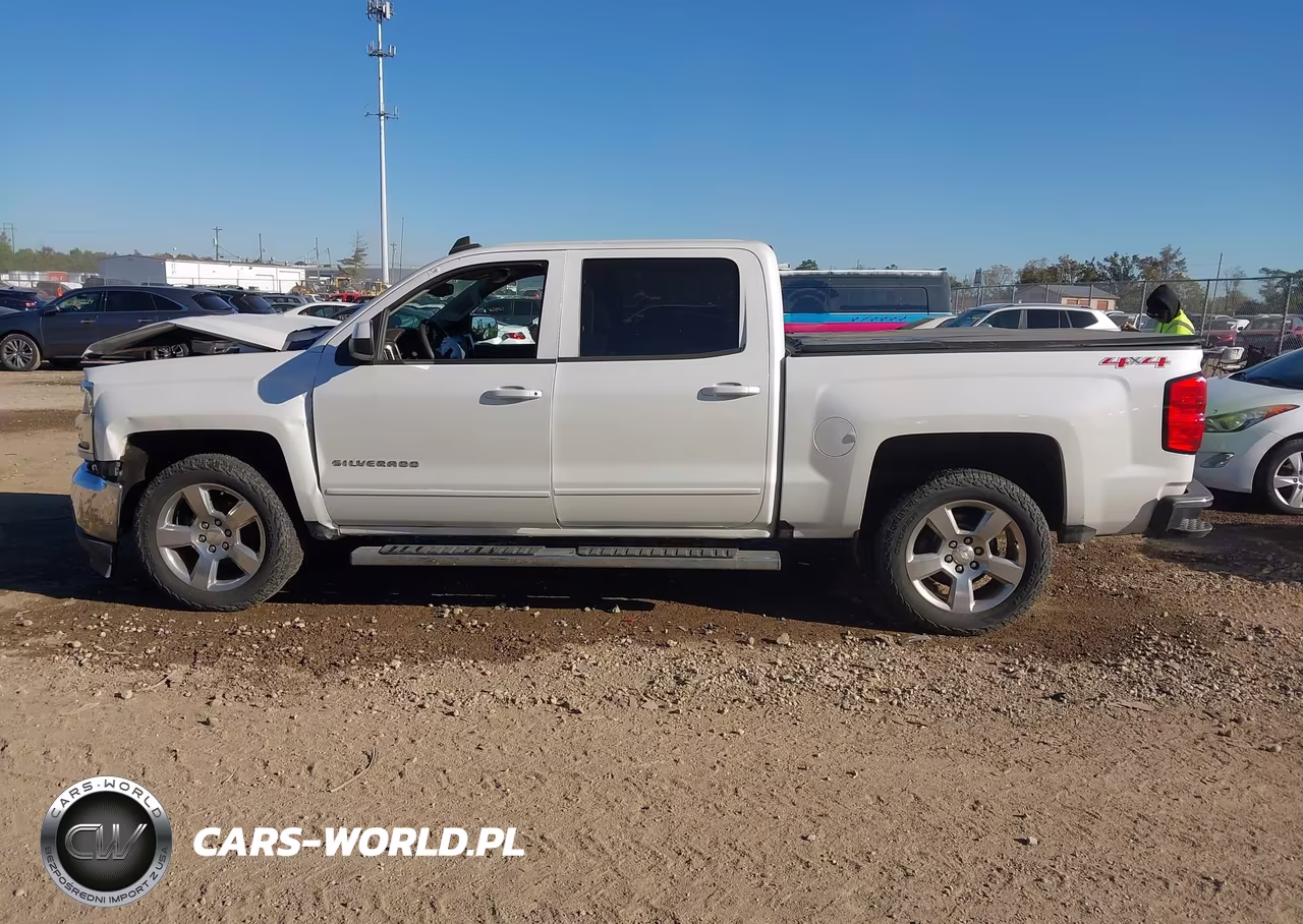 2017 Chevrolet Silverado 1500 1Lt VIN:3GCUKREC5HG361184 - 14