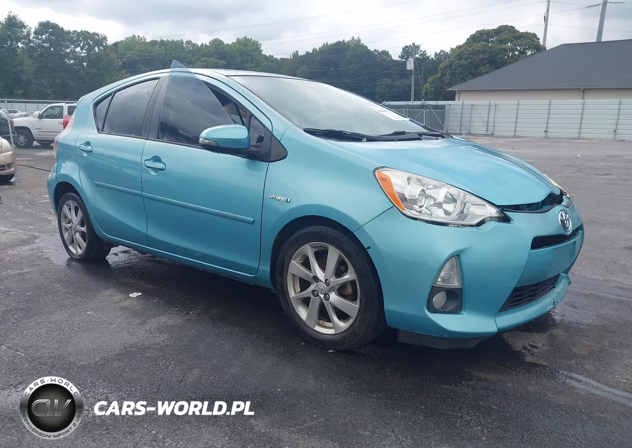 2014 Toyota Prius C Four
