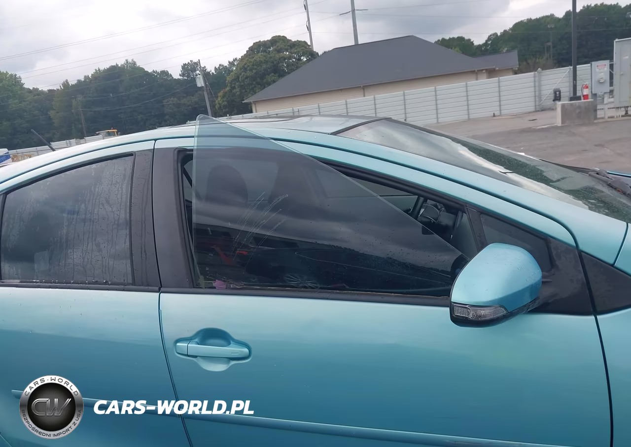 2014 Toyota Prius C Four VIN:JTDKDTB37E1063734 - 18