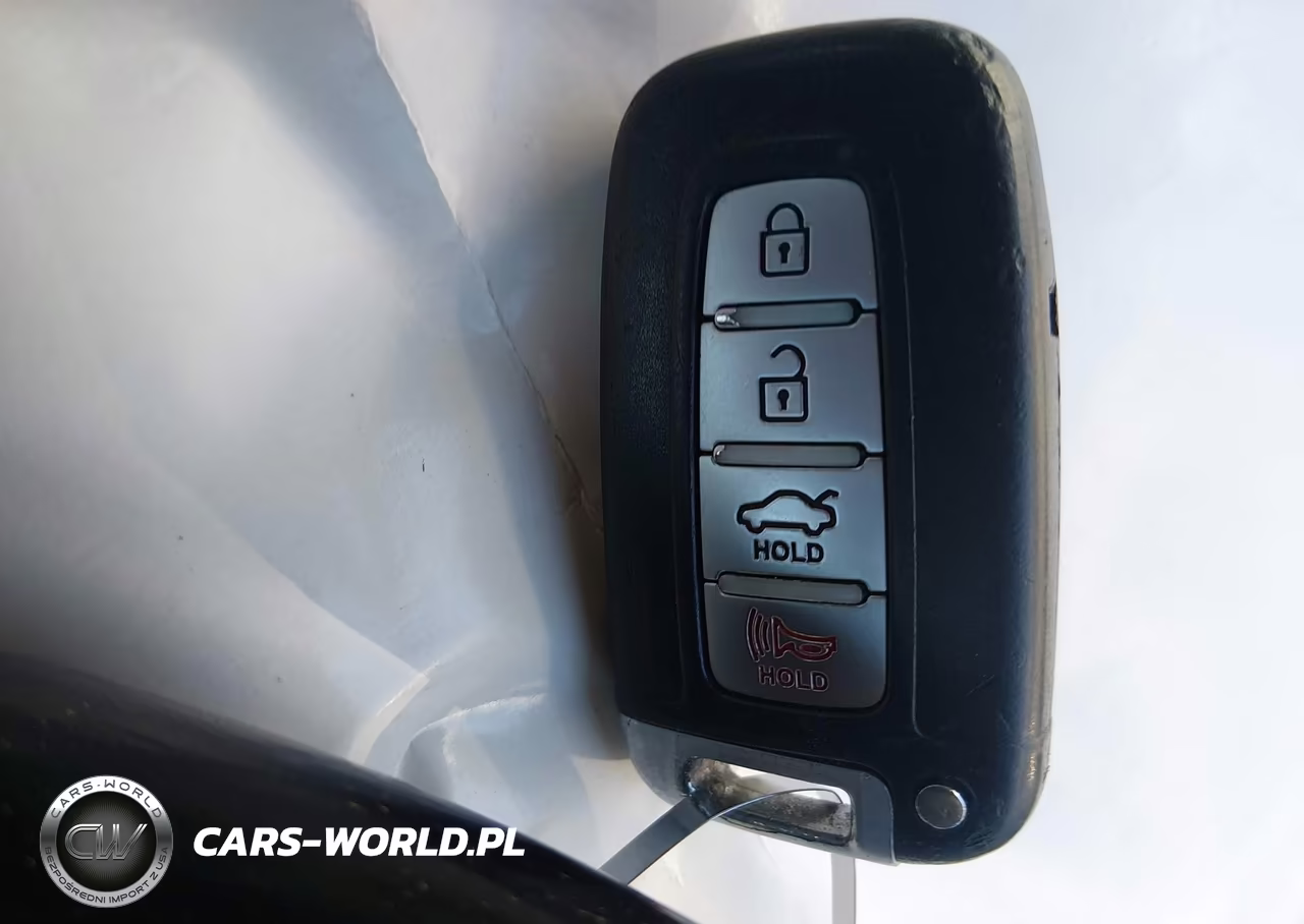 2015 Hyundai Sonata Hybrid Limited VIN:KMHEC4A47FA136128 - 11