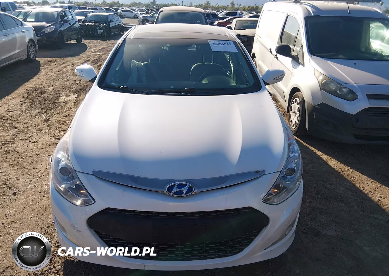 2015 Hyundai Sonata Hybrid Limited VIN:KMHEC4A47FA136128 - 12