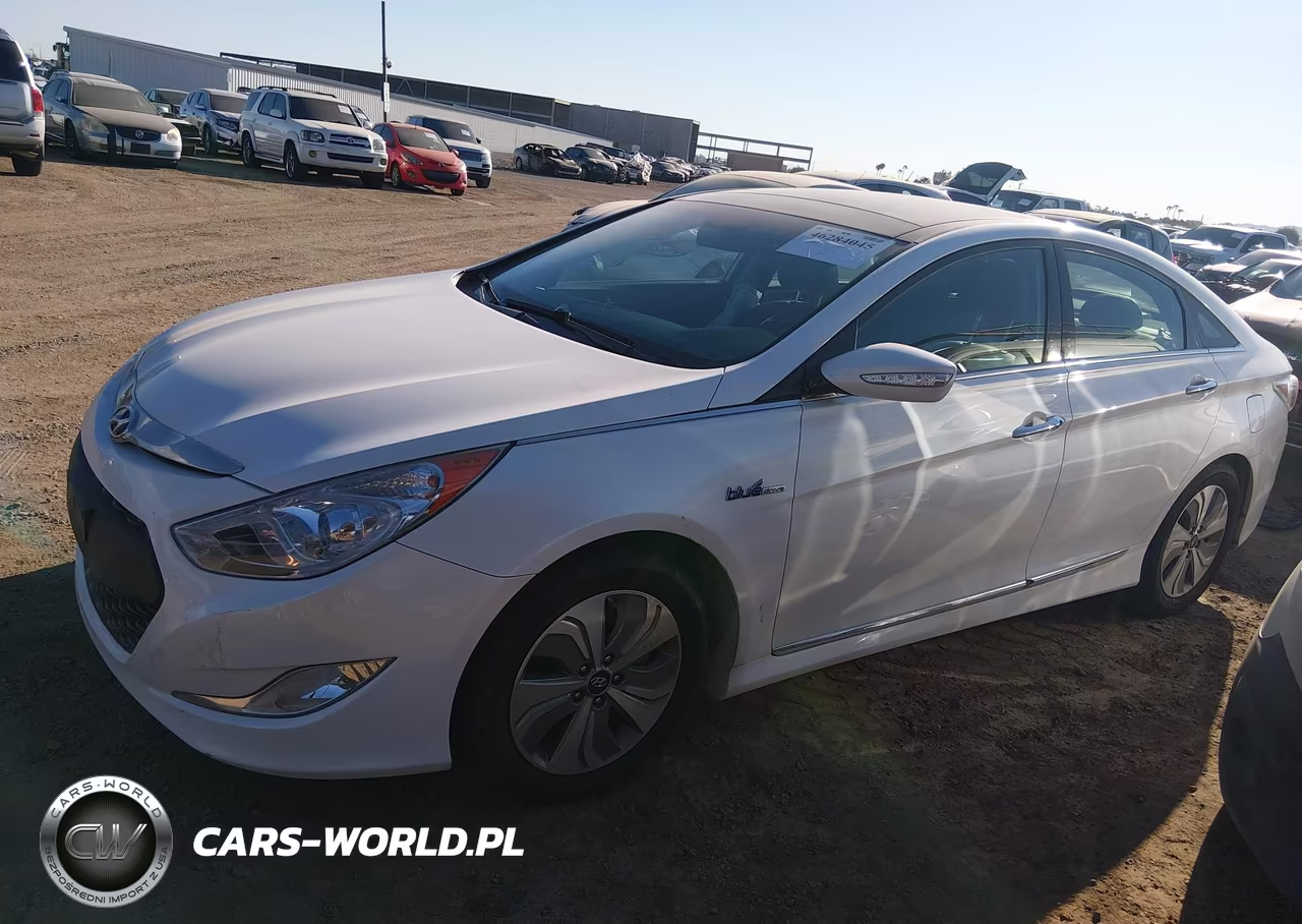 2015 Hyundai Sonata Hybrid Limited VIN:KMHEC4A47FA136128 - 14