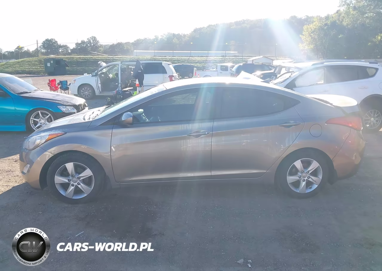 2013 Hyundai Elantra Gls VIN:5NPDH4AE6DH408863 - 15