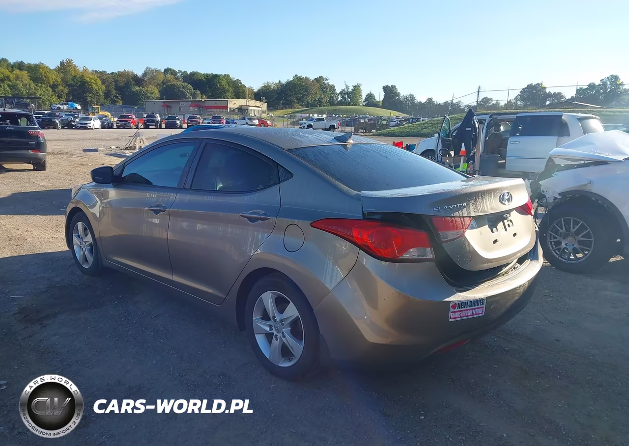 2013 Hyundai Elantra Gls VIN:5NPDH4AE6DH408863 - 3
